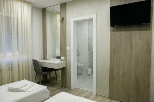 Hostal Fine Suites