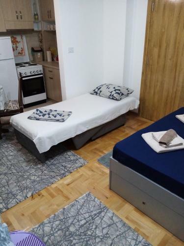 Apartment Silver
