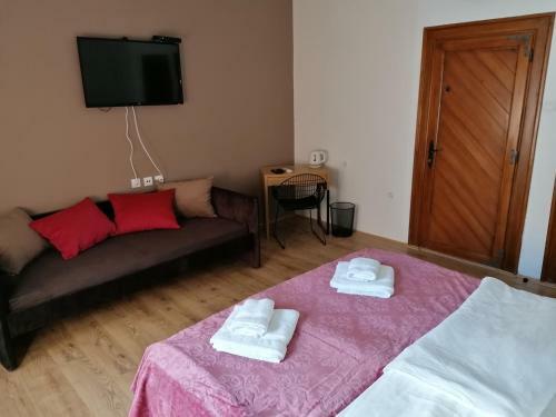 Hostal Mon Accommodation