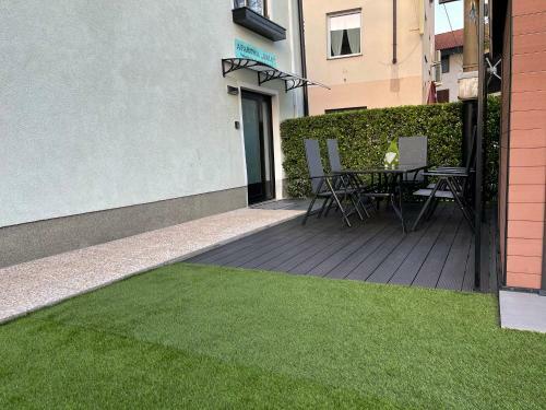 Hostal Apartment And Room Aria