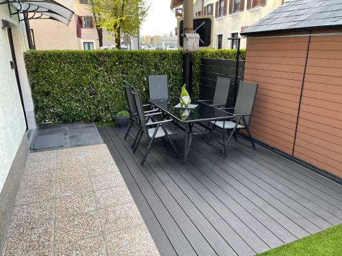 Hostal Apartment And Room Aria