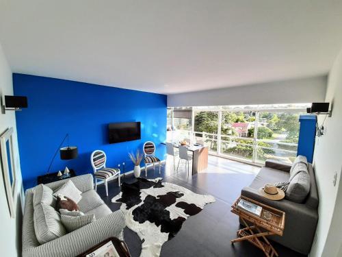 Apartamento Edificio Isla de Gorriti Casa Azul Primera Linea Mar I Playa Mansa Parada 10