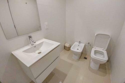 Great Beach Apartment, 5+1 Guests. Pool, Amenities