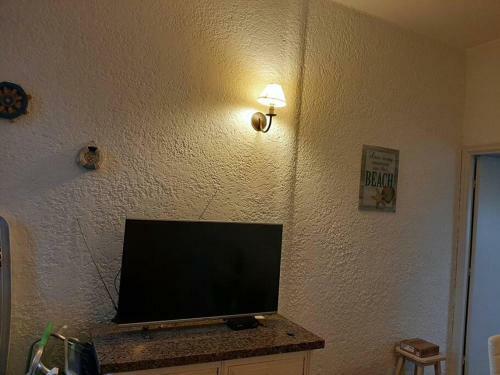 Apartamento Con Entrada Independiente Y Jard�n