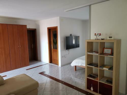 Krasen Kras Apartment