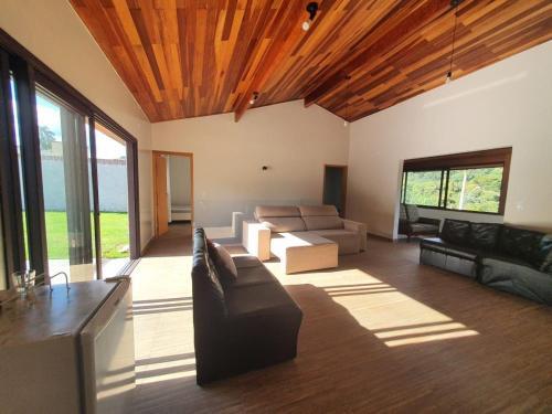 Casa Com Elevado Padr�o Em Atibaia - Comodidade E Seguran�a