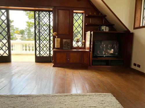 Lindo Chal� E Casa Anexa Com Lazer Completo Em Sp