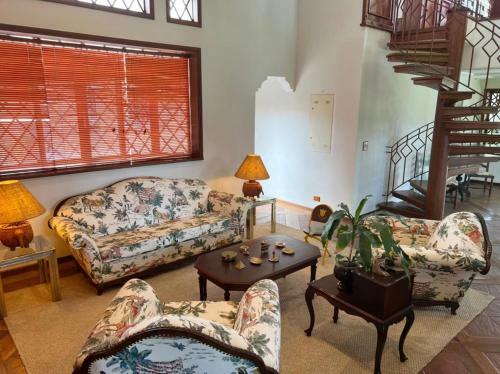 Lindo Chal� E Casa Anexa Com Lazer Completo Em Sp