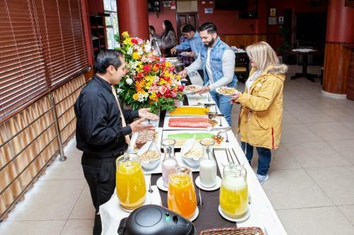El Mirador Hotel