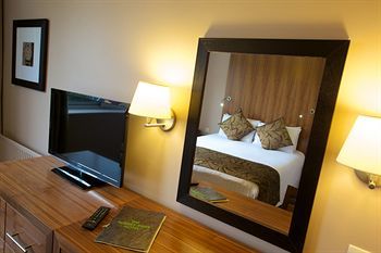 Aubrey Park Hotel