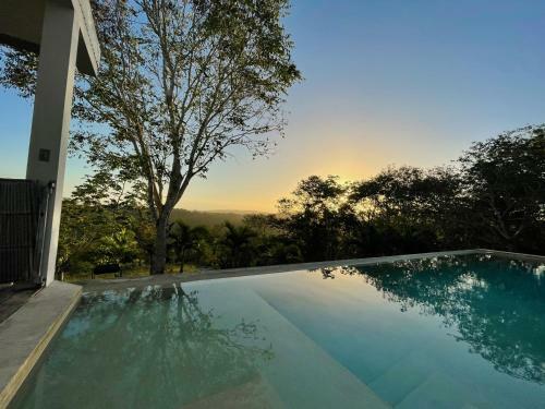 Villa Contemporary Hilltop Home With Impressive Panoramic View And Pool
