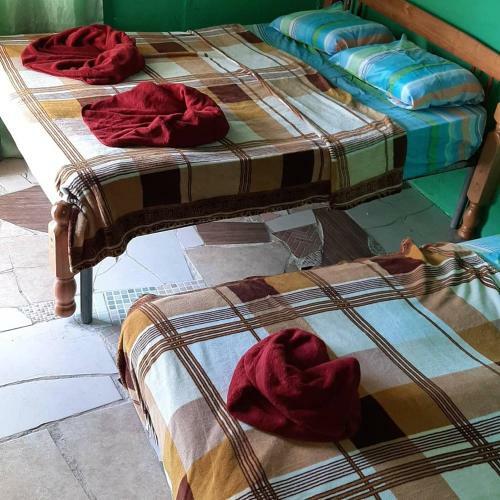 Hostal Makano Lake Caba�as