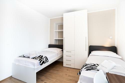 New Apartments Capraria With Private Parking