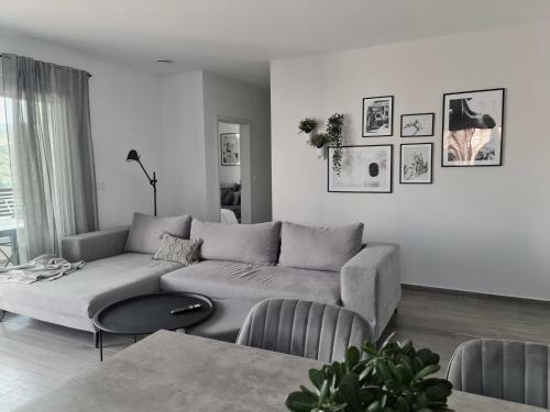 Villa Capris Apartments