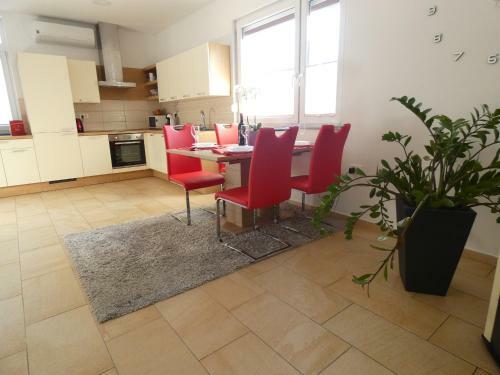 Apartment & Olive Oil Valuma