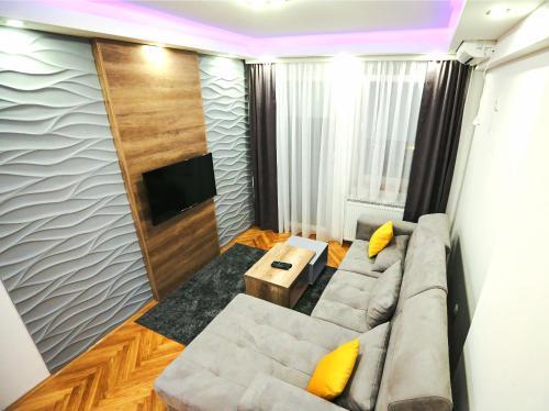 Jacuzzi Oasis Apartment (Free Parking)