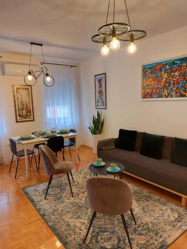 Ema Central Apartment 2