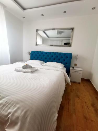 Canti Jacuzzi Apartments