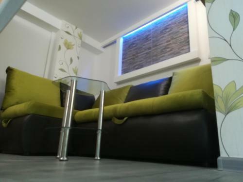Apartamento Classy And Cozy - New - 3 Beds - Near Center