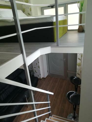 Apartamento Classy And Cozy - New - 3 Beds - Near Center