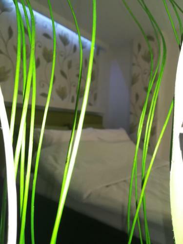 Apartamento Classy And Cozy - New - 3 Beds - Near Center
