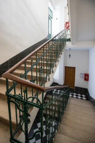 Theatre Square Apartments