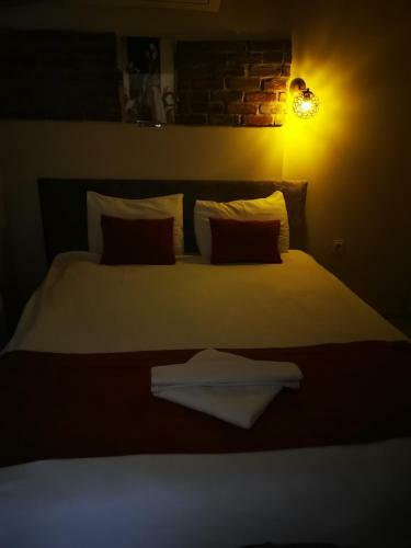 Ador Troia Hotel