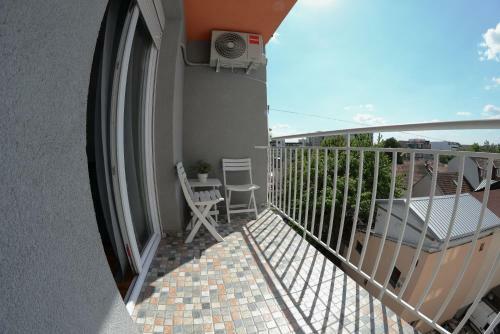 Apartment Dobraya Grey