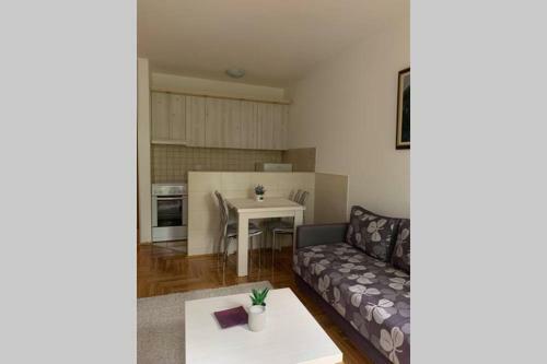 Apartamento Renovated Cozy Studio 7 At Top Location