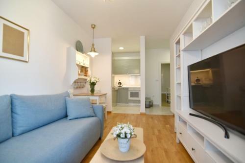 Regina Apartments