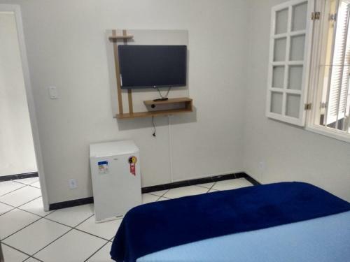 Hospedagem Da Cris Quartos E Suites