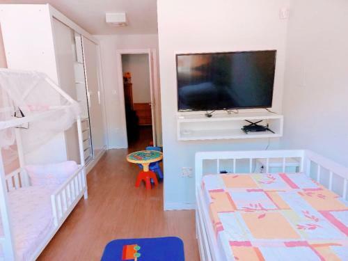 Casa 3 Suites Ar/piscina/churrasqueira