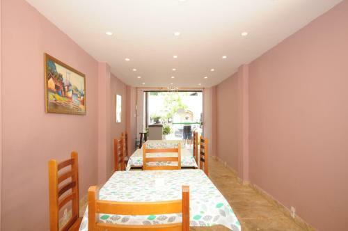 Hostal Leoli Pousada
