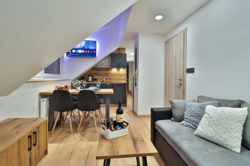 Apartments Seventy Seven