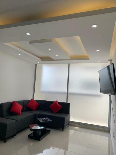 Apartamento Amoblado Con Piscina