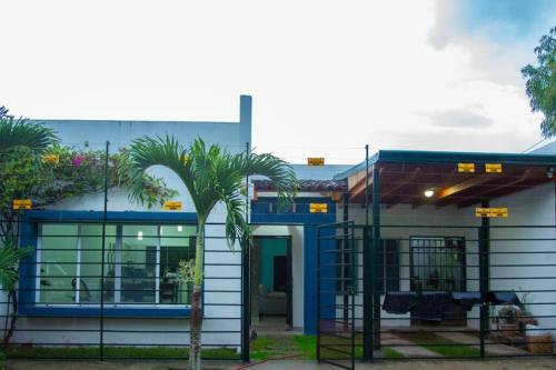 Le Tabac House