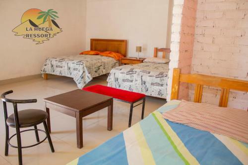 Hostal Hospedaje La Huega