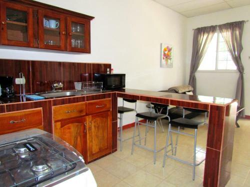 Apartments Leomar-perfectly Appointed W/parking
