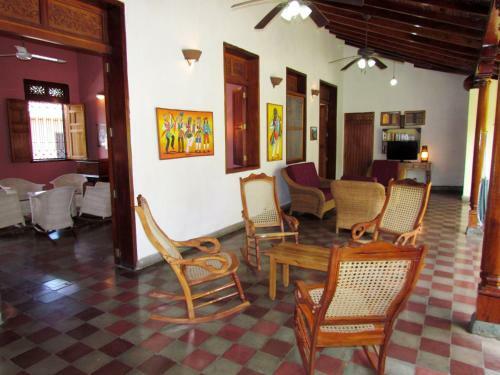 Casa Gallo-3 Bdrm Colonial W/ Pool
