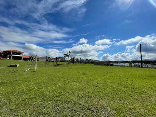 Bed & Breakfast Lake House Calima II