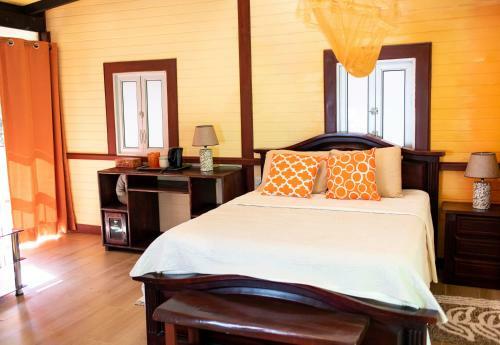 Hotel Coyote Rooms
