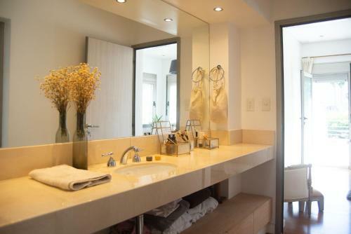 Modern & Luxury 3 Bedroom House