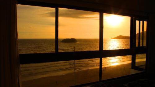 Apartamento Totalmente de Frente Ao Mar