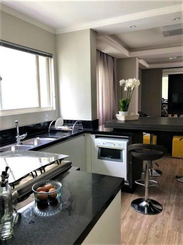 Lindo Apartamento Quadra Mar, Barra Sul