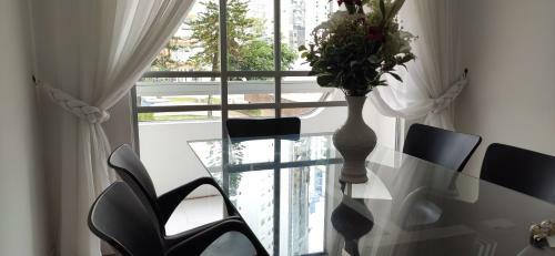Belo Apartamento Na Avenida Brasil
