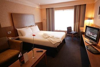 Legacy Farnham Hogs Back Hotel