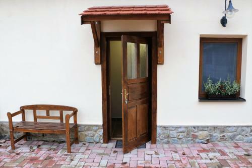 Apartamento Ubytovanie Tri Ru?e