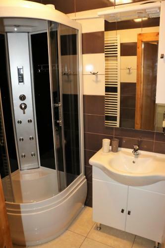 Apartamento Ubytovanie Tri Ru?e