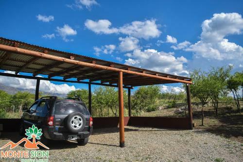 Monte Sion Caba�as & Relax