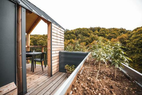 Nesting Resort Posestvo Son?ni Raj